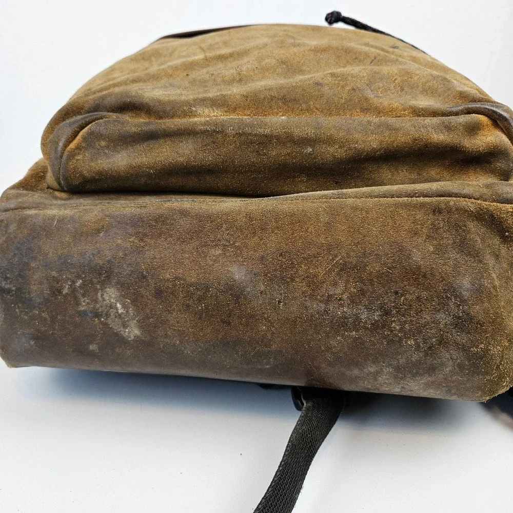 Jansport Adventure: Vintage Leather Backpack brown suede gorpcore